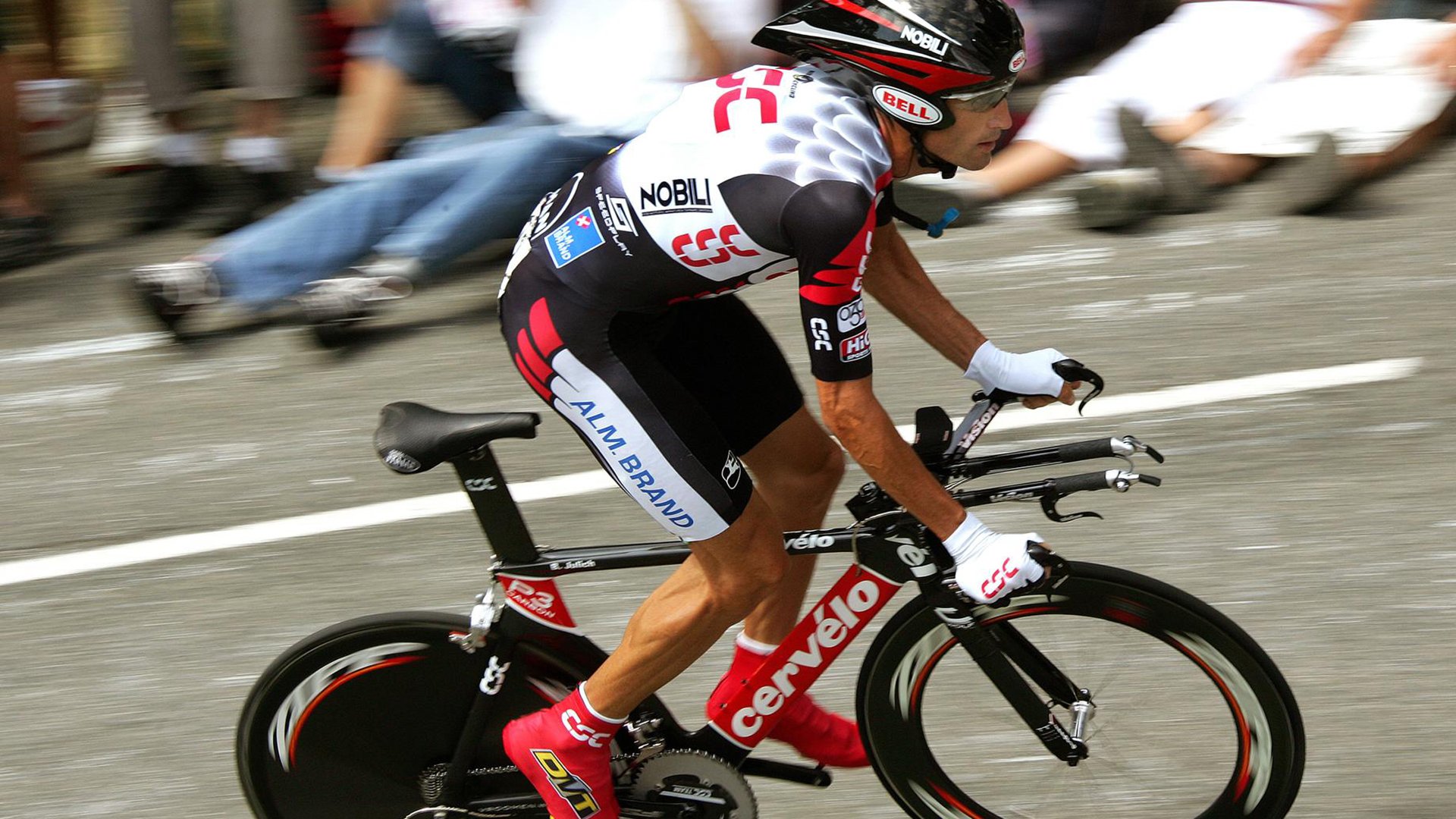 NBA传奇诺维茨基正式入驻名人堂，全场致敬响彻球馆，诺维茨基选秀