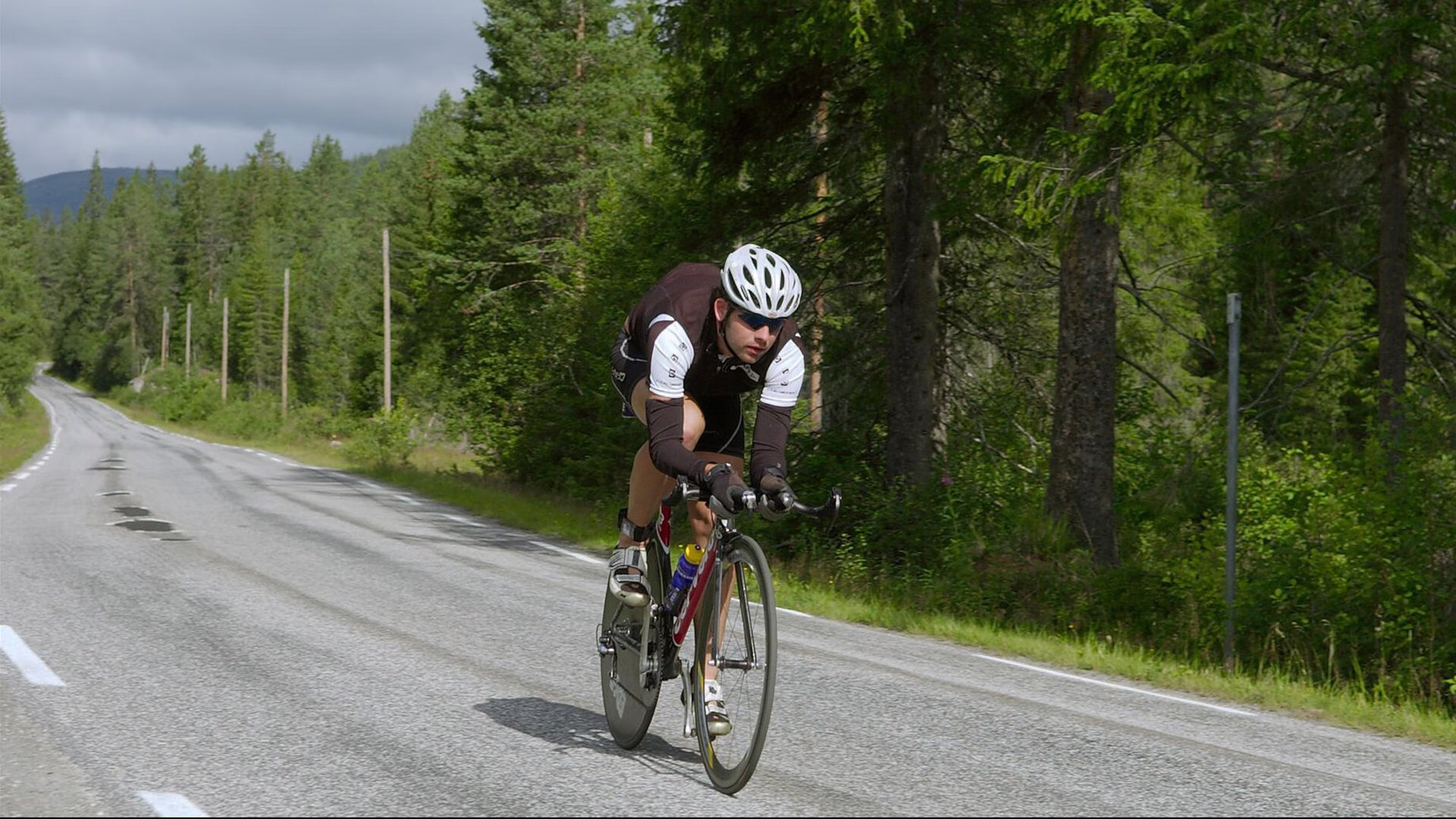 配速节奏数据解析比赛胜负关键，各阶段配速对照表